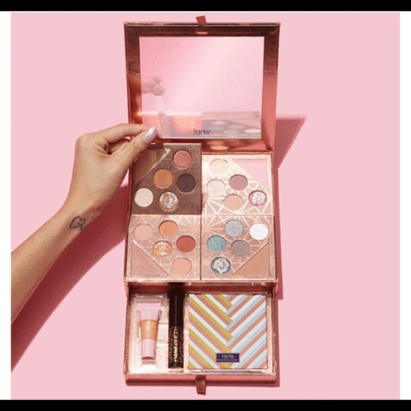 Tarte Gift & Glam Collector’s Set ($246 value) - Picture 7 of 8